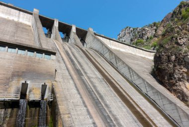 Toluen 'in moleküler yapısının 3d görüntüsü beyaz arkaplan üzerinde izole edildi