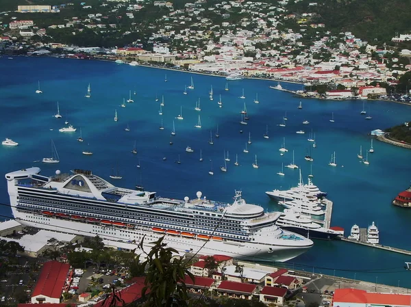 Nave da crociera dei Caraibi — Foto Stock