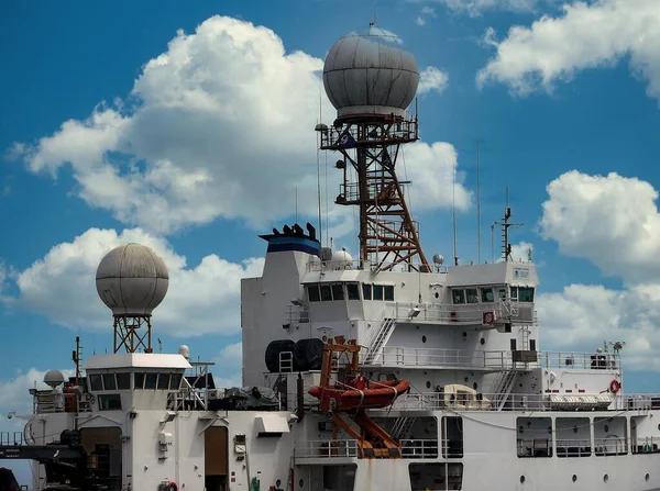 Крупный План Оборудования Научно Исследовательском Судне Ocean Explorer — стоковое фото