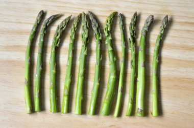 Sulu yeşil kuşkonmaz