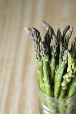 Sulu yeşil kuşkonmaz