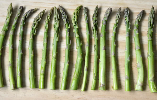 Sulu yeşil kuşkonmaz