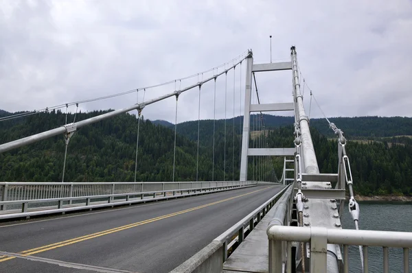 büyük metal Köprüsü