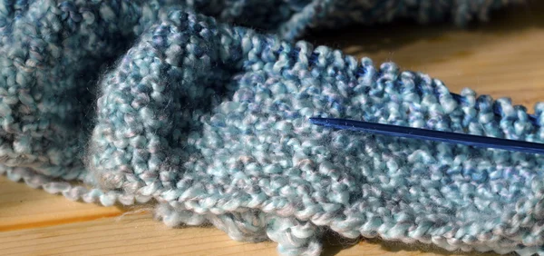 Yarn knitting needles. — Stock Photo, Image