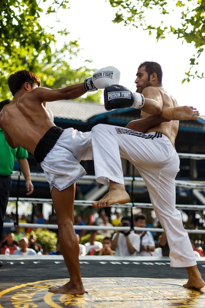 Bataille en prison, compétition muay thai — Photo