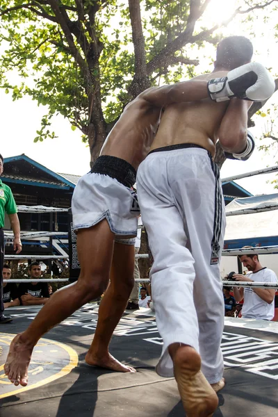 刑務所の戦いは、ムエタイの競争 — ストック写真