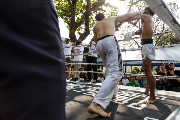 Prison fight, muay thai competition — Stock Photo, Image