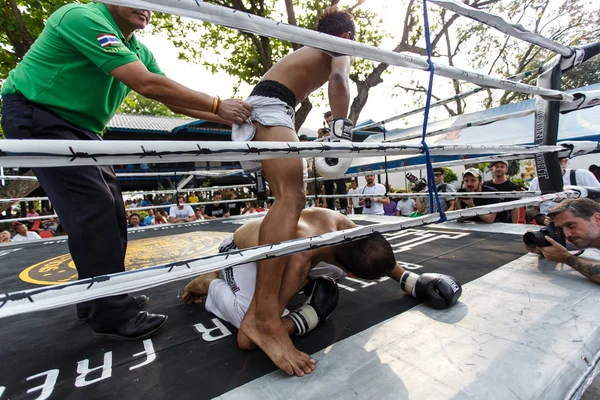 Prison fight, muay thai competition — Stock Photo, Image