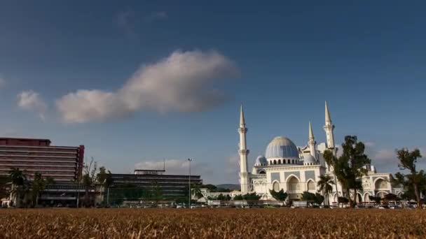 Мечеть Султана Ахмада Шаха в Малайзии — стоковое видео