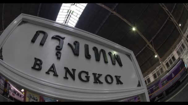Хуа Ламфонг вокзал в Бангкоке — стоковое видео