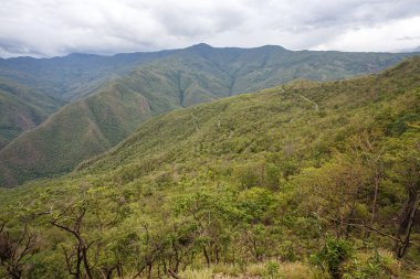 Dağ manzarası Myanmar