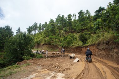 yol çalışmaları Myanmar