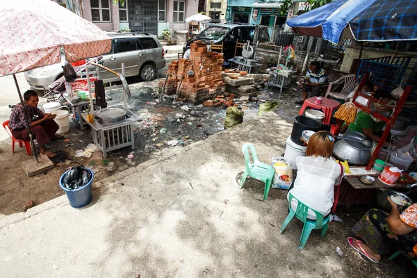 Street Life en la ciudad de Yangon — Foto de Stock