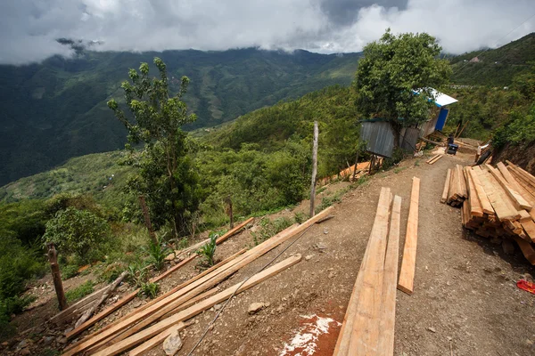 Construction en bois en Myanmar — Photo