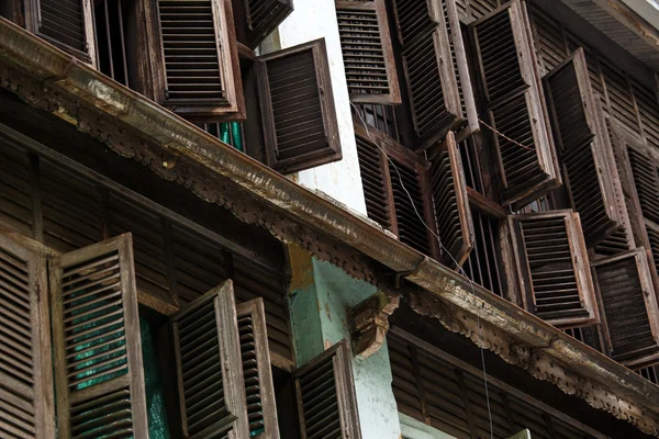 Pouliční život ve městě yangon — Stock fotografie