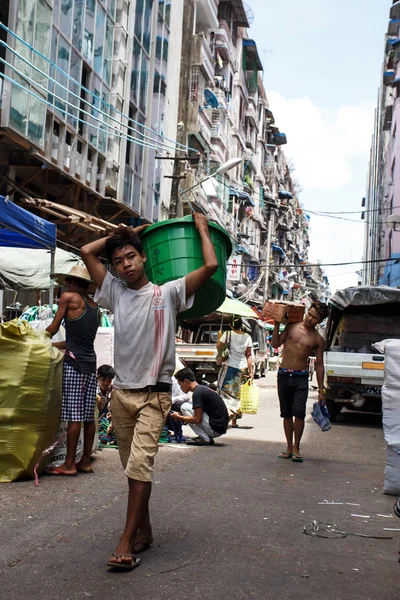 Street Life in Yangon city — Stock Photo, Image