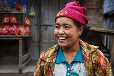 Yerel kadın Myanmar
