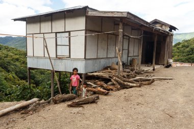 Myanmar yerel çocuk