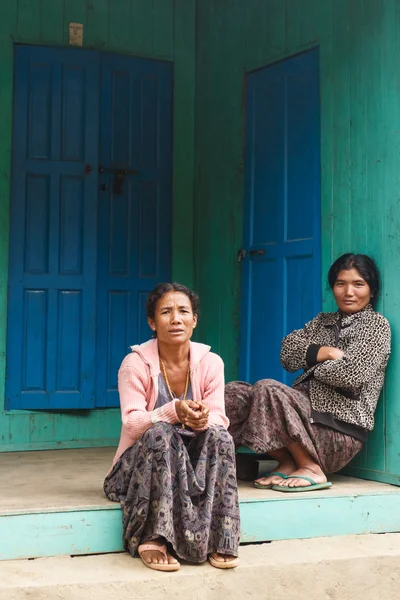 Família local em Myanmar — Fotografia de Stock