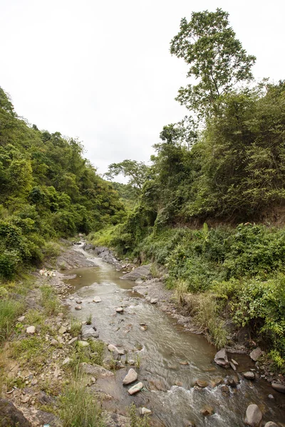 Stream che scorre in Myanmar — Foto Stock