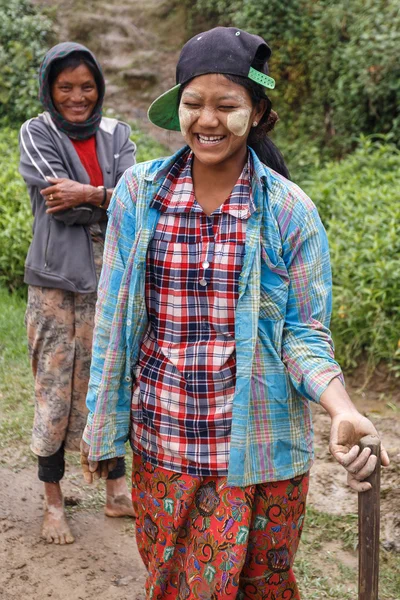 Mulheres locais em Myanmar — Fotografia de Stock