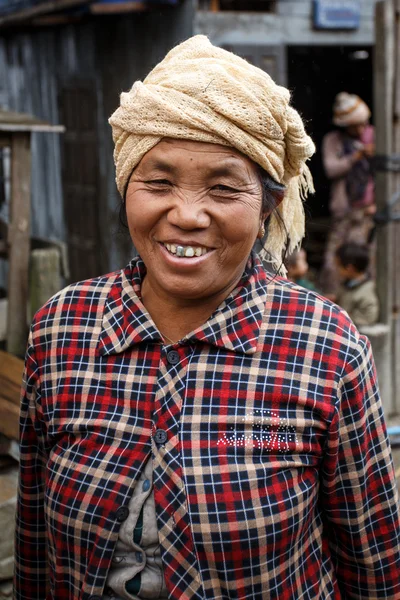 Lokale vrouw in Myanmar Stockafbeelding