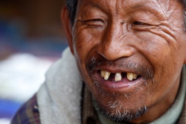 Myanmar 'da Birmanyalı Adam Falam' da