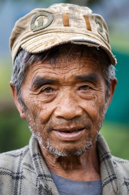 Yerel ihtiyar Myanmar