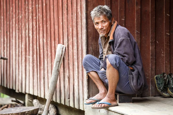 Tubylec w stanie podbródek, Myanmar — Zdjęcie stockowe