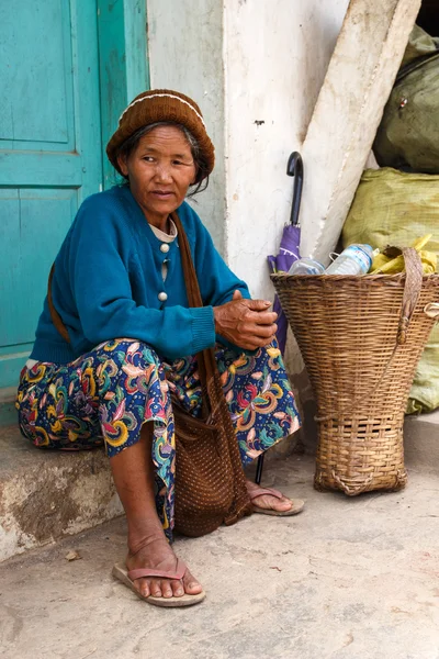 Lady on Street in Falam, Myanmar — Stock Photo, Image