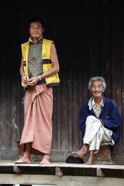Helyi férfiak Chin állam, Mianmar — Stock Fotó