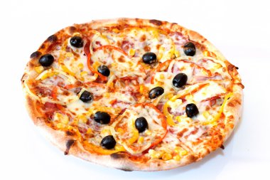 Beyaz arka plan üzerinde izole pizza