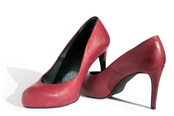 Rött läder stilettklackar — Stockfoto