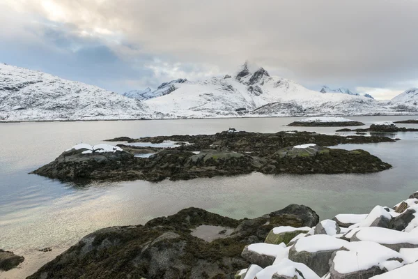 Lofoten manzara kış aylarında Adaları. — Stok fotoğraf