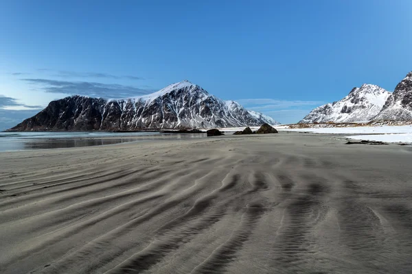 Spiaggia di Skagsanden in inverno sulle Isole Lofoten — Foto Stock