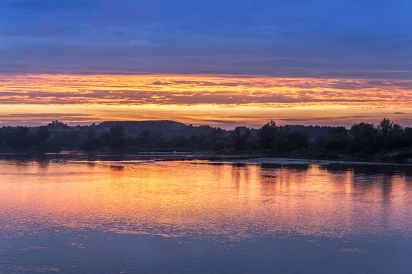 Sonnenuntergang über dem Weichselfluss — Stockfoto