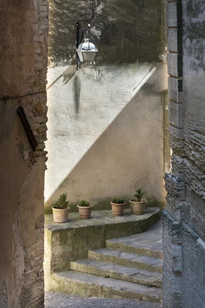 Gatan av medeltida byn Gordes, Frankrike — Stockfoto