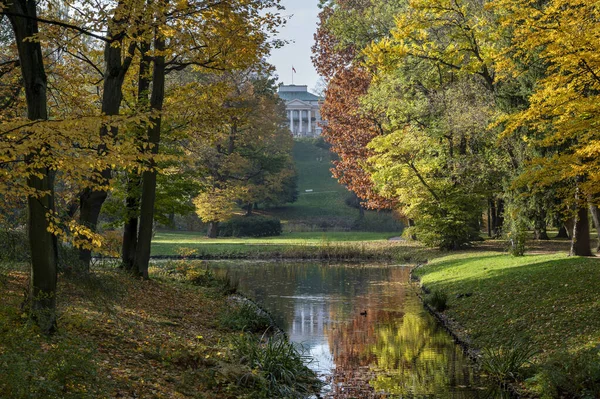 Parcul Regal Lazienki Din Varșovia Vedere Palatul Belweder — Fotografie, imagine de stoc