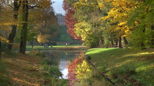 Warsaw Poland October 2020 Royal Lazienki Park Варшаві Вид Бельведер — стокове відео