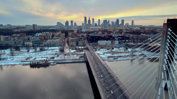 Panoramiczny Widok Lotu Ptaka Centrum Warszawy Zimą Drapaczami Chmur Mostem — Wideo stockowe