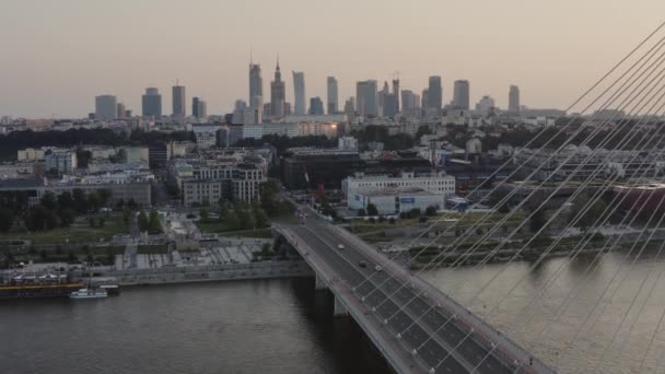 Panorama Warszawy Polsce Perspektywy Drona Podczas Zachodu Słońca — Wideo stockowe