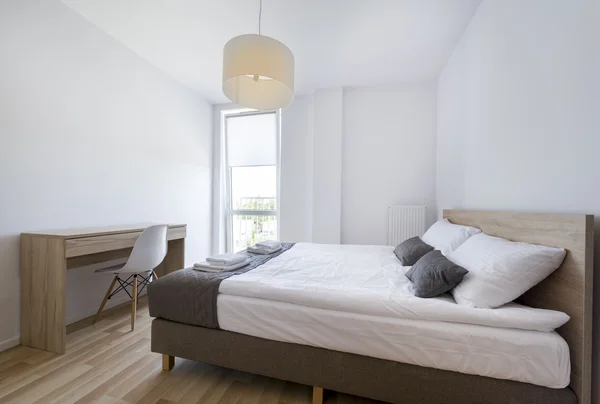 Modern Bedroom in white and beige color — Stock Photo, Image