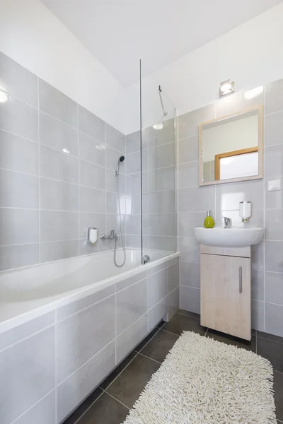 Modernes Badezimmer im skandinavischen Stil — Stockfoto