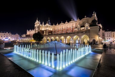 Çeşme ve bez hall Krakow, Polonya