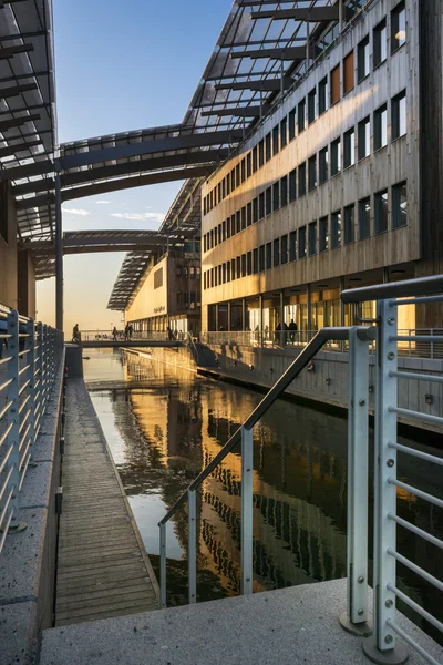 Astrup Fearnley museum in Oslo tijdens zonsondergang — Stockfoto