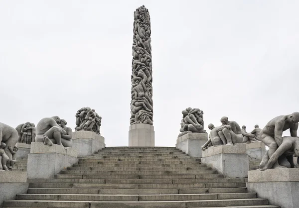 Vigeland Park Müzesi'nde monolith heykeli — Stok fotoğraf