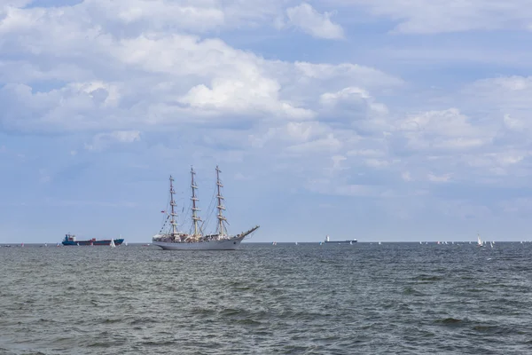 Varen opleidingsschip "Dar Mlodziezy" — Stockfoto