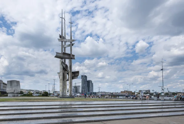 Monument commémoratif à Gdynia, Pologne . — Photo