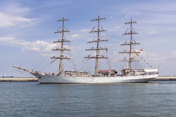 Varen opleidingsschip "Dar Mlodziezy" — Stockfoto