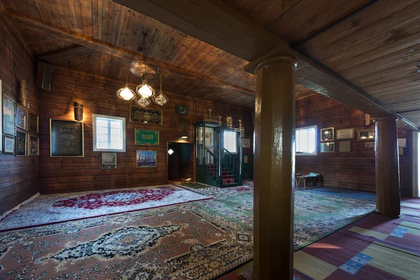 Intérieur de mosquée de tatars en bois à Kruszyniany, Pologne — Photo